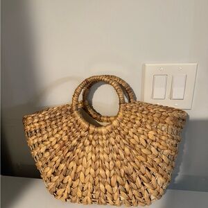 Elegant Tan Woven Handbag